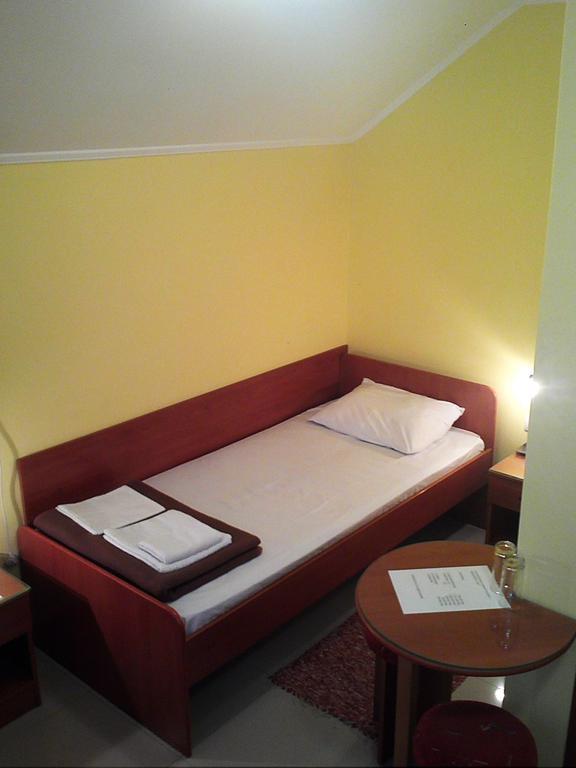 Rooms Gat Subotica Cameră foto